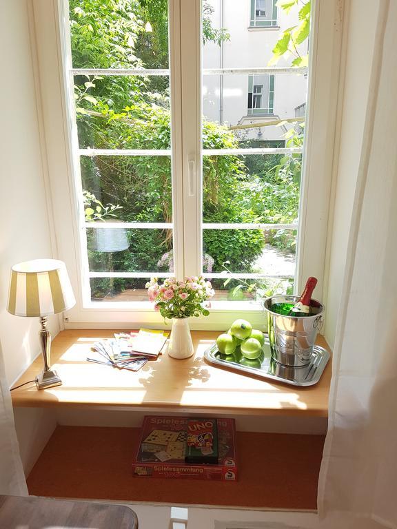 Gastein By Rockchair L Superhost Status L 2 Bedrooms Boxspringbeds 1,5 Bathrooms - Cozy Family & Business Flair Welcomes You! Berlijn