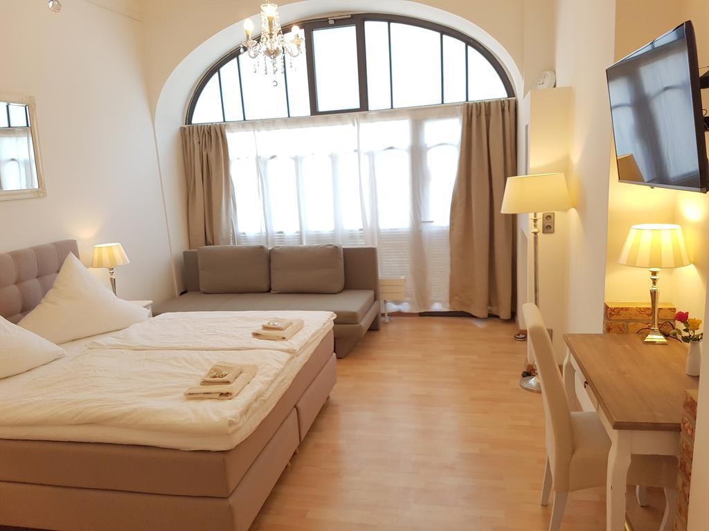 Appartement Gastein By Rockchair L Superhost Status L 2 Bedrooms Boxspringbeds 1,5 Bathrooms - Cozy Family & Business Flair Welcomes You! Berlijn