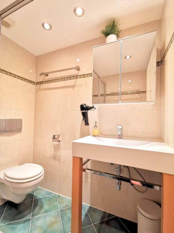 Gastein By Rockchair L Superhost Status L 2 Bedrooms Boxspringbeds 1,5 Bathrooms - Cozy Family & Business Flair Welcomes You! * Berlijn